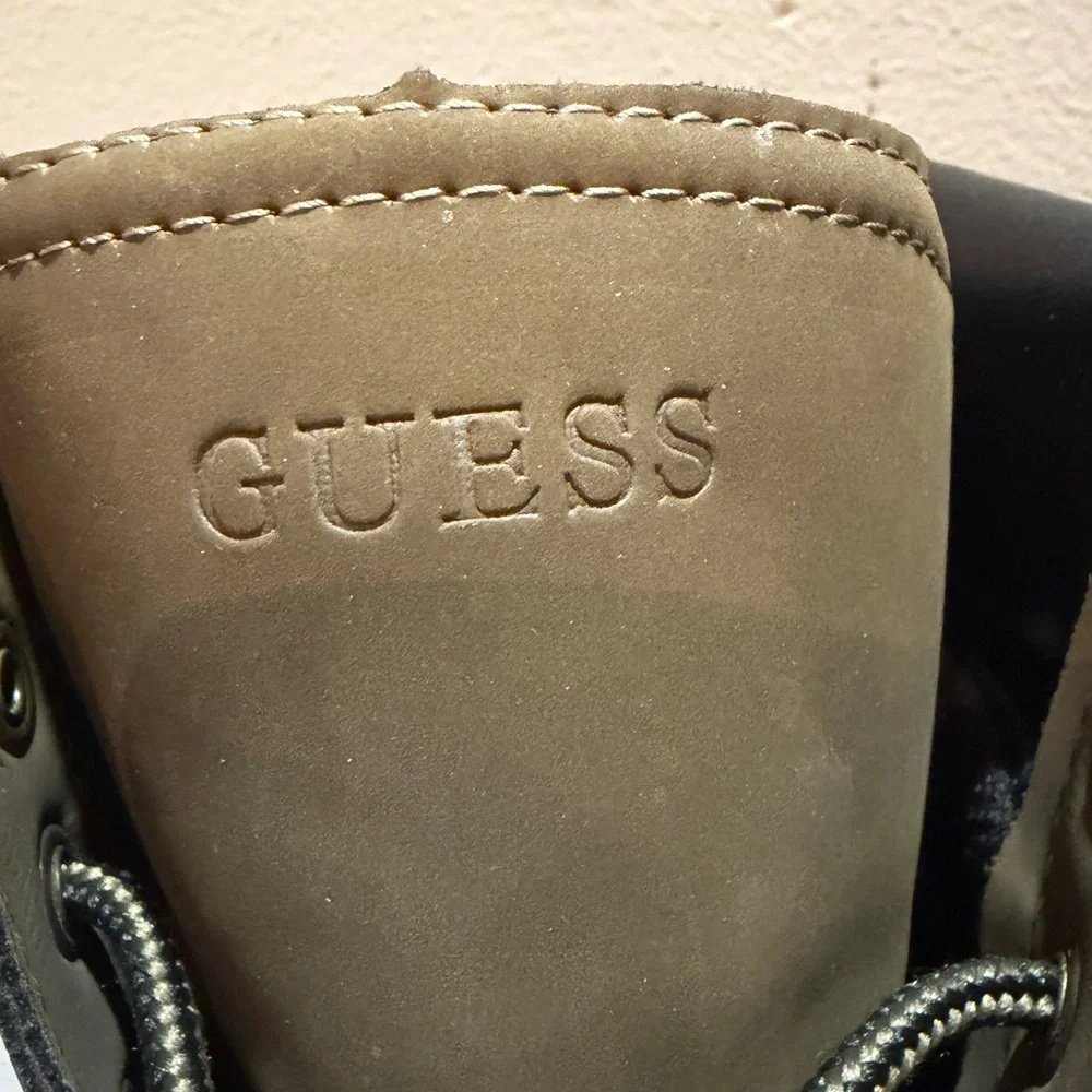 Guess Men's Brown and Black Waterproof Lace-Up Snow Boots. Men’s Size 9/42